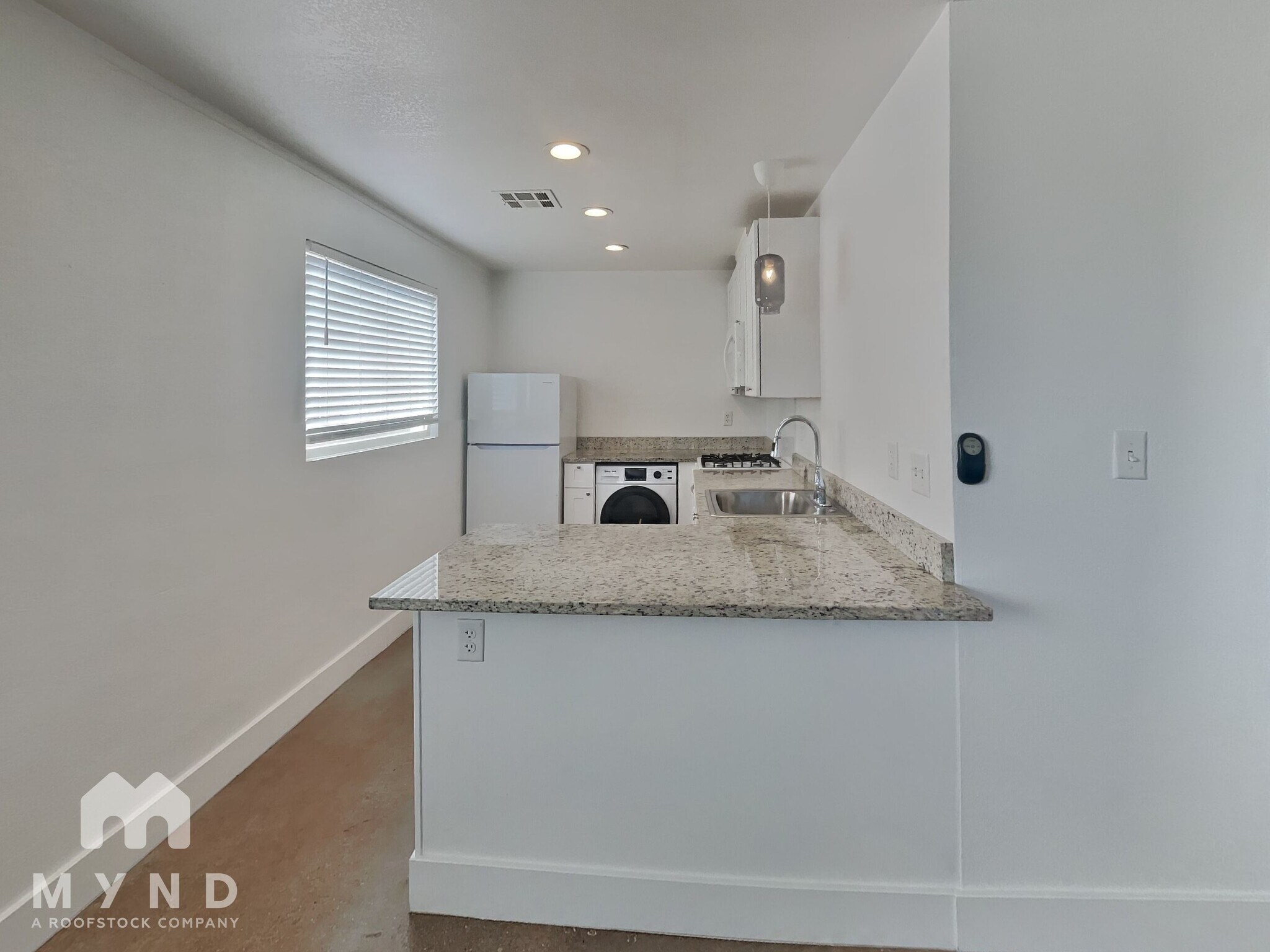 Building Photo - 4824 E Willetta St