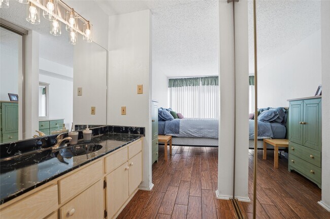 Building Photo - 2611 Grants Lake Blvd