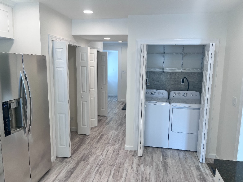 Building Photo - 1303 Chipperfield Dr