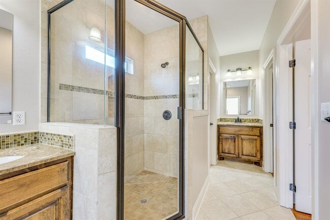 Building Photo - 1300 Crestwood Rd