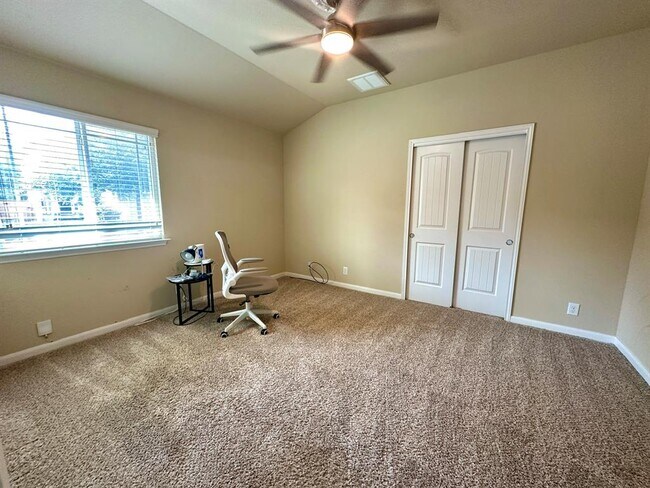 Building Photo - 13400 Night Heron Dr