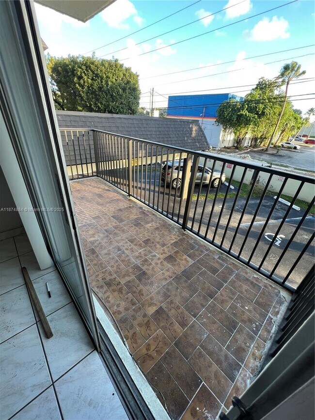 Building Photo - 5731 NW 37th St