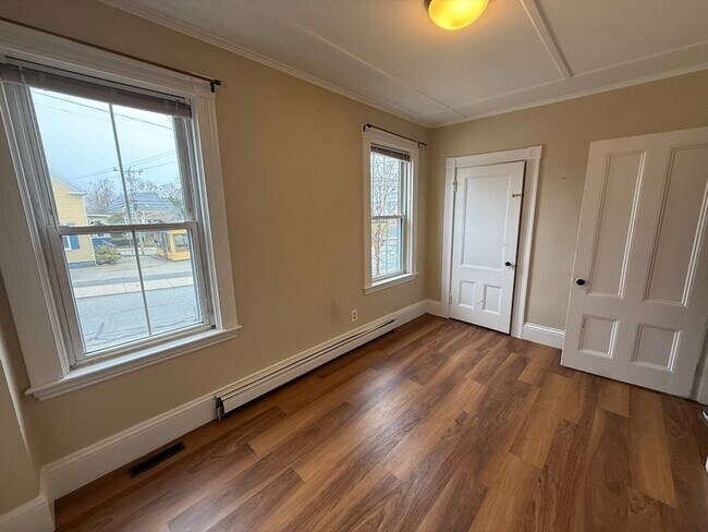 Building Photo - 1 Stafford St