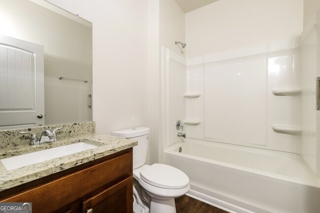 Building Photo - 207 Hollyhock Ln