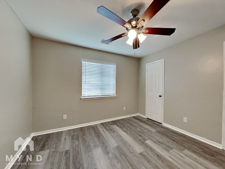 Building Photo - 4334 Egret Dr
