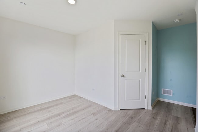 Building Photo - 1298 Catalina Ct.