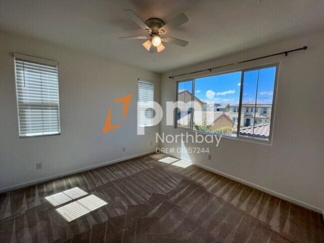 Building Photo - 406 Alyssum Dr