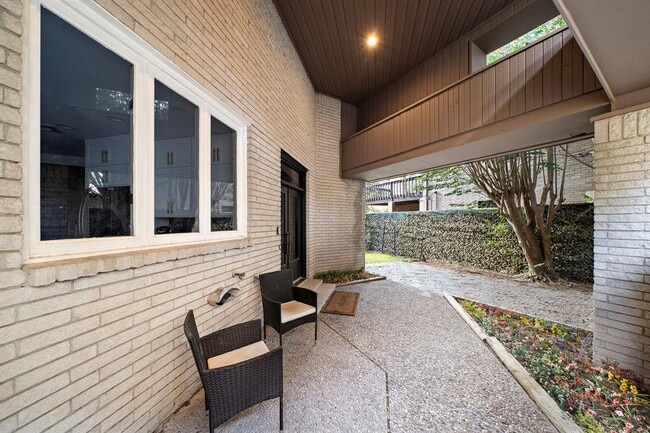 Building Photo - 2524 Nantucket Dr