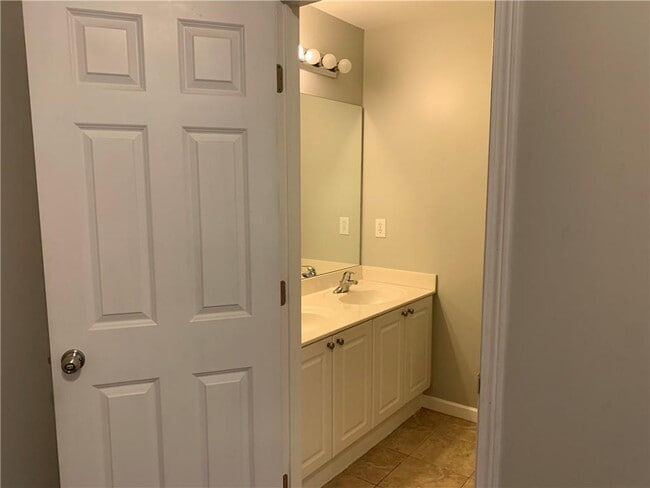 Building Photo - 1569 Liberty Pkwy NW