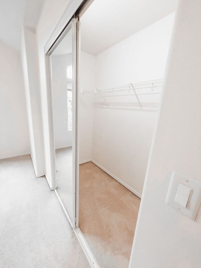 Building Photo - 15467 Brianne Ct