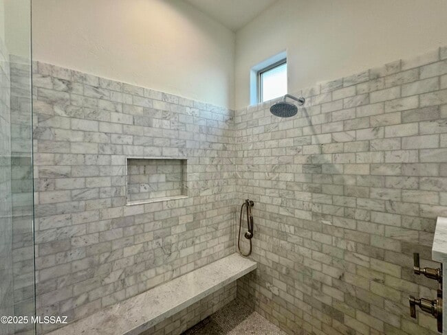 Building Photo - 5926 N Campo Abierto