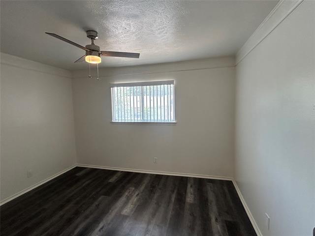 Building Photo - 5014 Les Chateaux Dr