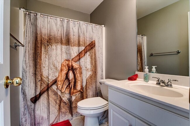 Building Photo - 1120 Bentwater Dr