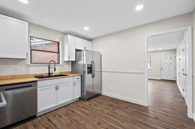 Building Photo - 3334 Gundy Dr