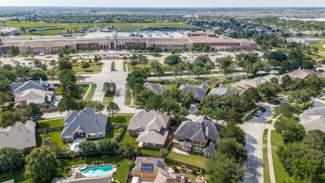 Building Photo - 9318 Rainbluff Ln