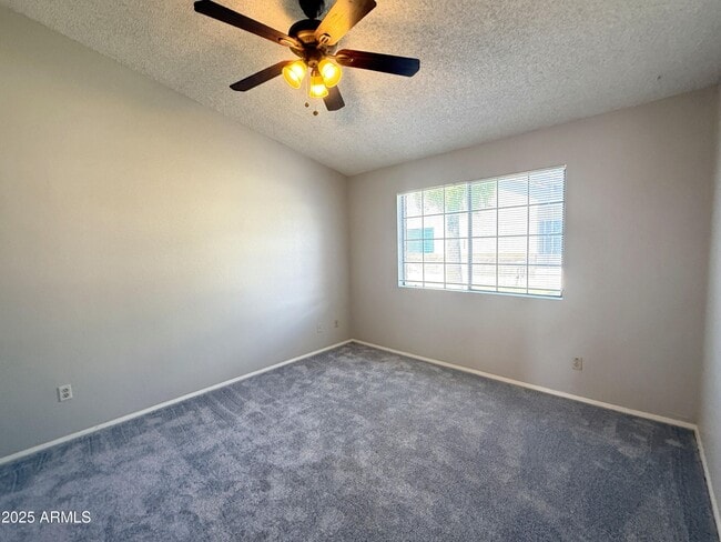 Building Photo - 170 E Guadalupe Rd