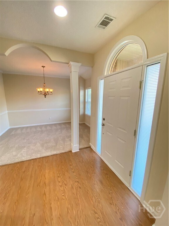 Primary Photo - 204 Foxbury Square