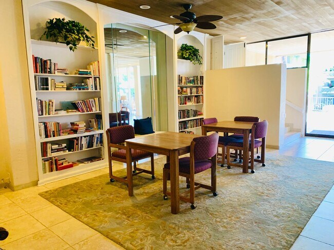 Building Photo - LARGE AND BRIGHT 2BD/2BA CONDO AVAILABLE I...
