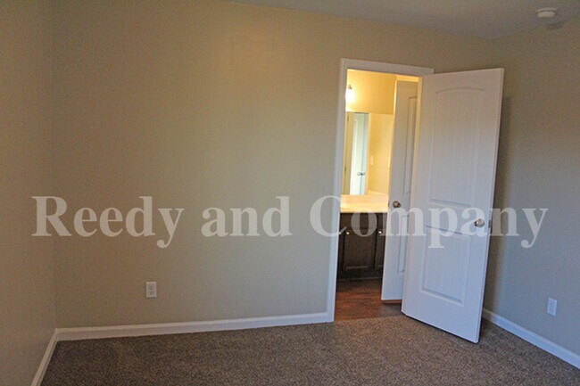 Building Photo - 7937 Bay Meadow Cir S