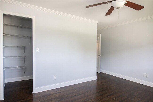 Building Photo - 1096 Herndon St NW