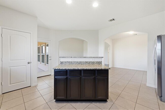 Building Photo - 1216 Violet Ln