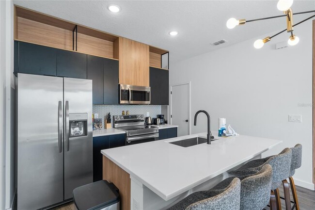 Building Photo - 8779 Zen Dr