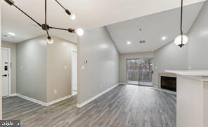 Building Photo - 8931 Town Center Cir