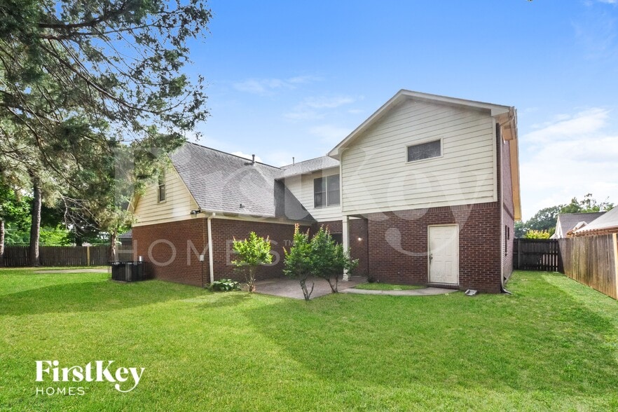 Building Photo - 5198 Tudor Ct