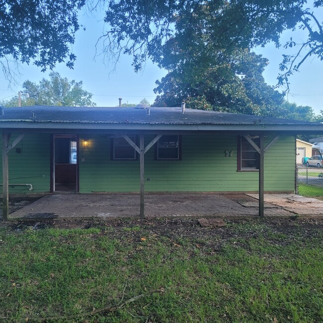 Building Photo - 2238 Ledoux Cir