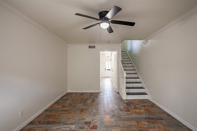 Building Photo - 6317 Ivanhoe Ln