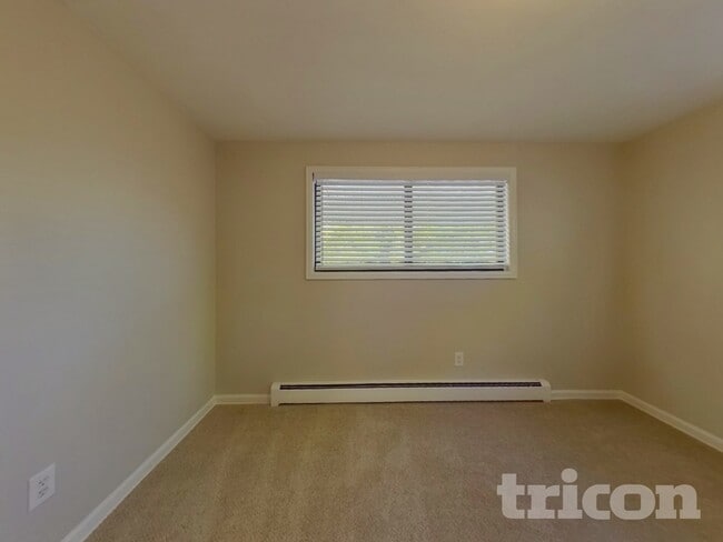 Building Photo - 4486 S Utica St