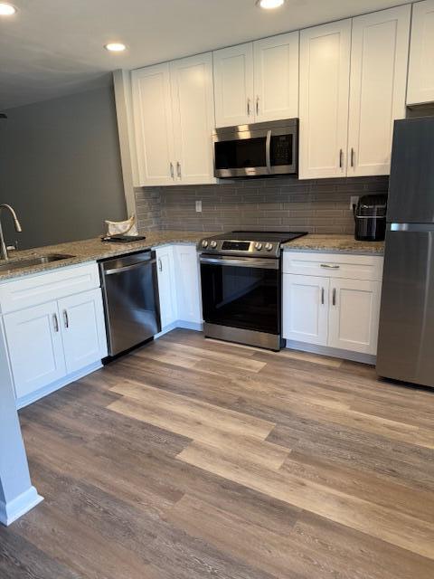 Building Photo - 1219 S Lakes End Dr