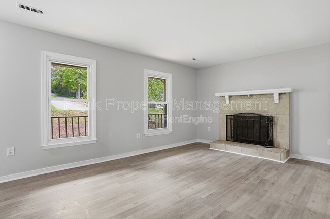 Building Photo - 2307 Providence Creek Rd