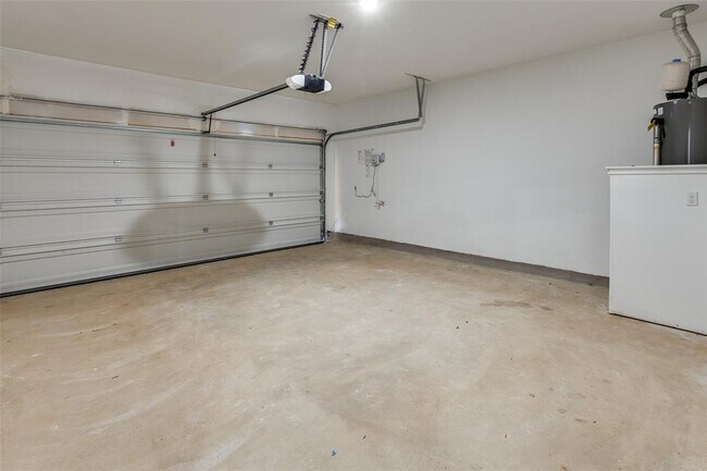 Building Photo - 124 Maravillas Bnd