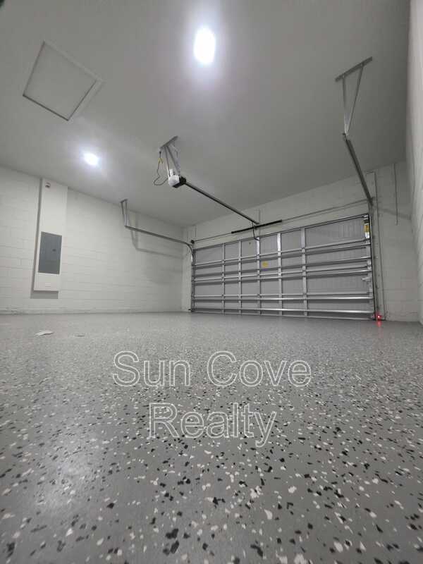 Building Photo - 7958 N Oberon Terrace