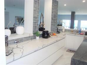 Building Photo - 1500 S Ocean Blvd