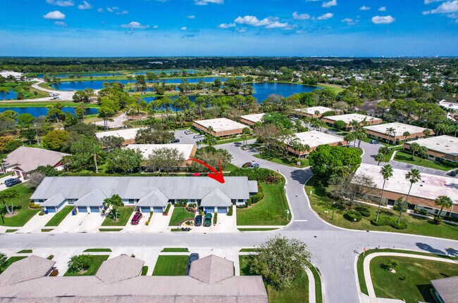 Building Photo - 188 Moccasin Trail N