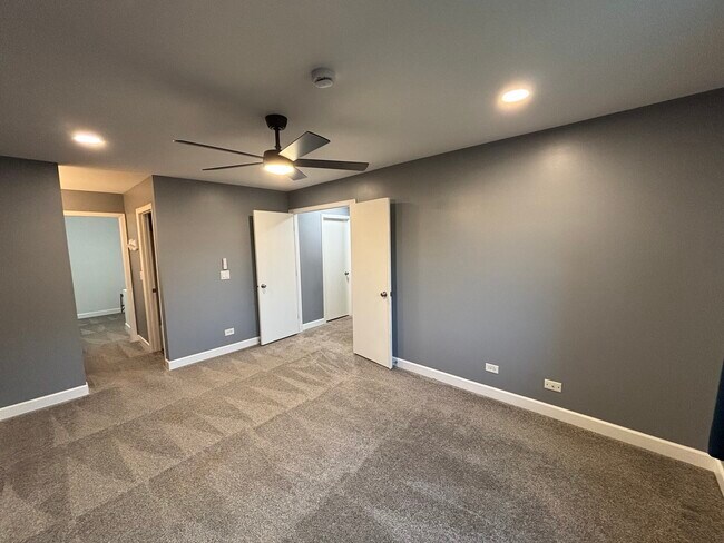 Building Photo - 2114 Southwind Cir