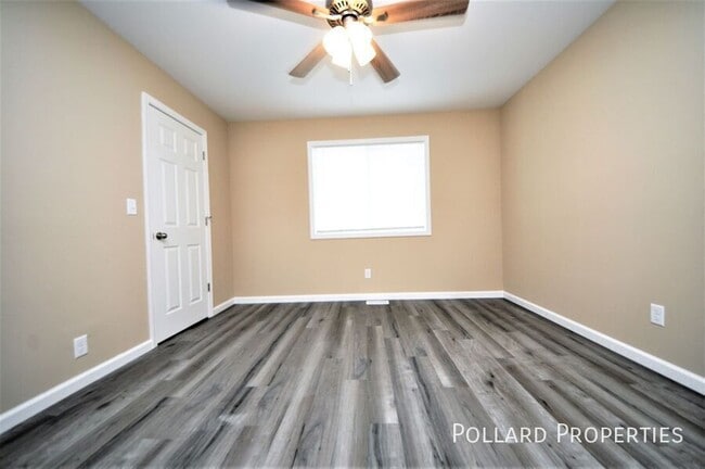 Building Photo - 1060 Arlington Way