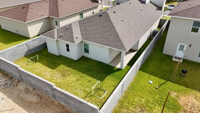 Building Photo - 1421 Eagles Ln