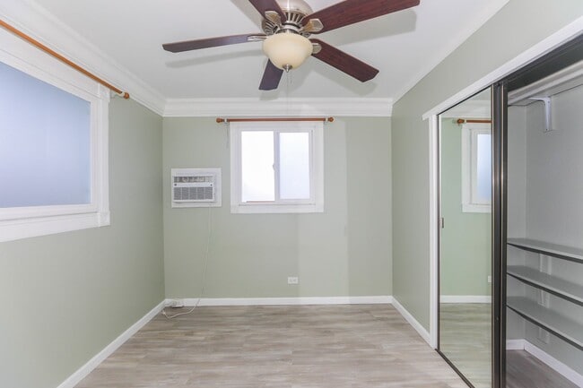 Building Photo - 2 Bedroom, 1 Bathroom, 2 Parking Home with Solar Panels + A/C!