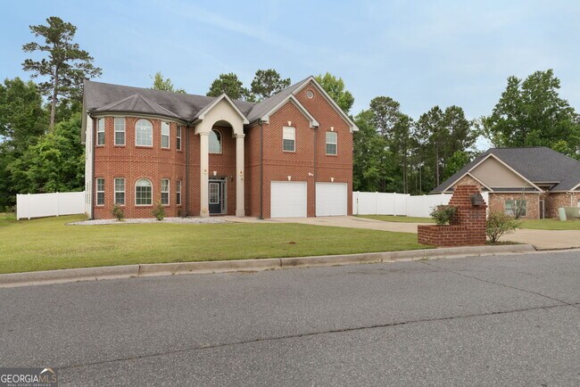 Building Photo - 168 Summer Grove Ln