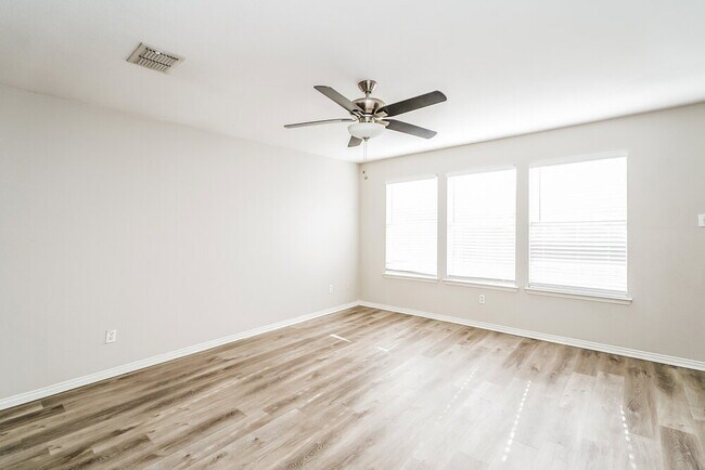 Building Photo - 2232 Southway