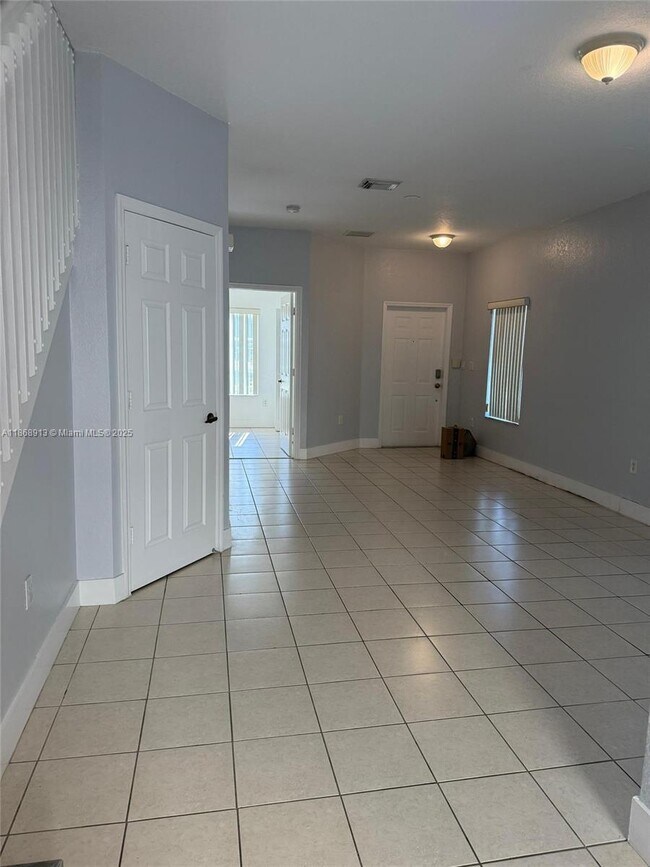 Building Photo - 8464 NW 107th Path