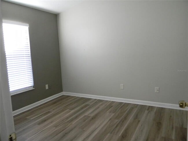 Building Photo - 150 Abbey Hollow Dr