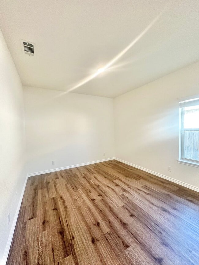Building Photo - 3Bd/2Ba in Killeen, TX!