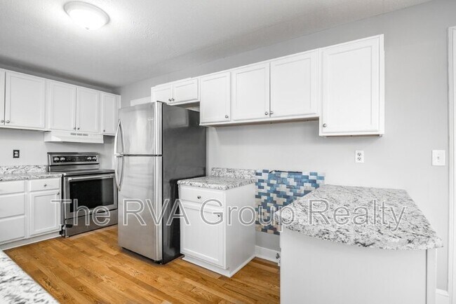 Building Photo - 2407 Bluefield St