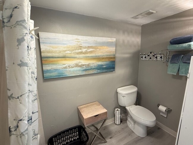 Building Photo - Ocean FRONT Studio! Amazing and must see! DEPOSIT-FREE Renting option thru OBLIGO! Deposit Altern...