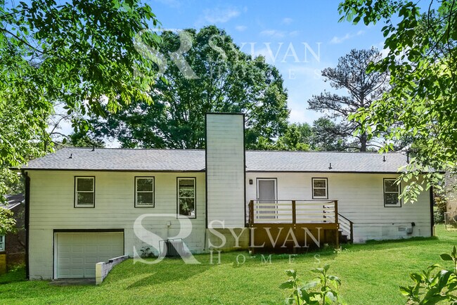 Building Photo - Cozy 3BR Home for You
