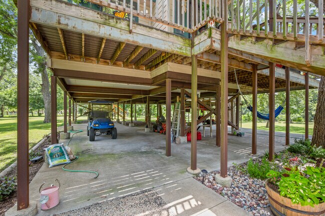 Building Photo - 441 Co Rd 135
